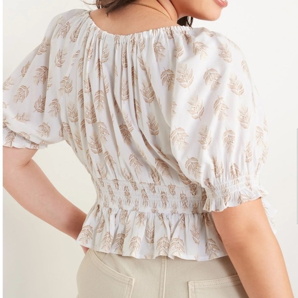 OLD Navy Puff-Sleeve Smocked Poet Blouse Size Medium Tall - Picture 2 of 9